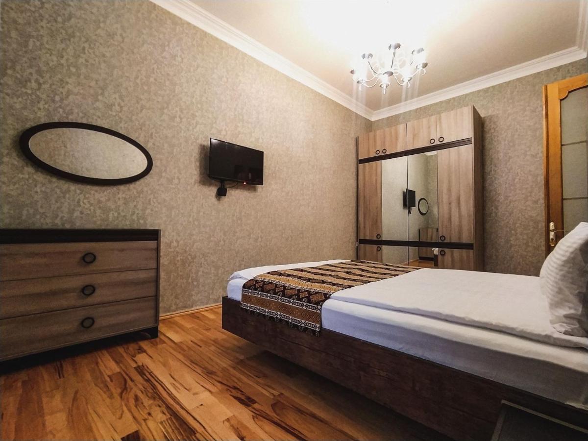 Dat Exx Apartments On Marjanishvili Tbilisi Esterno foto
