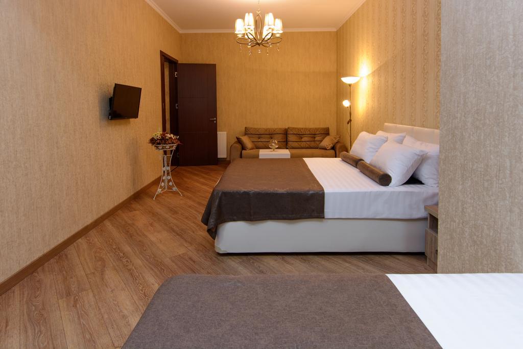 Dat Exx Apartments On Marjanishvili Tbilisi Esterno foto