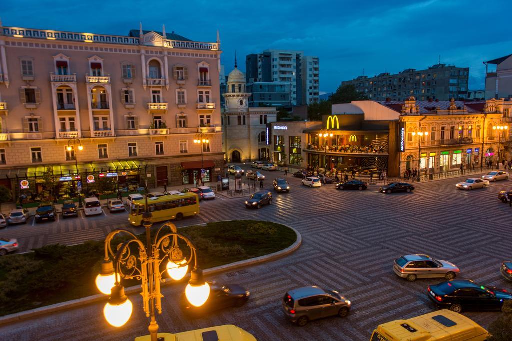 Dat Exx Apartments On Marjanishvili Tbilisi Esterno foto