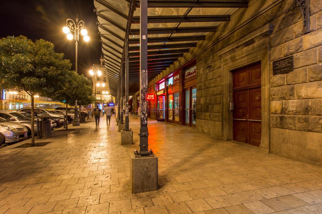 Dat Exx Apartments On Marjanishvili Tbilisi Esterno foto