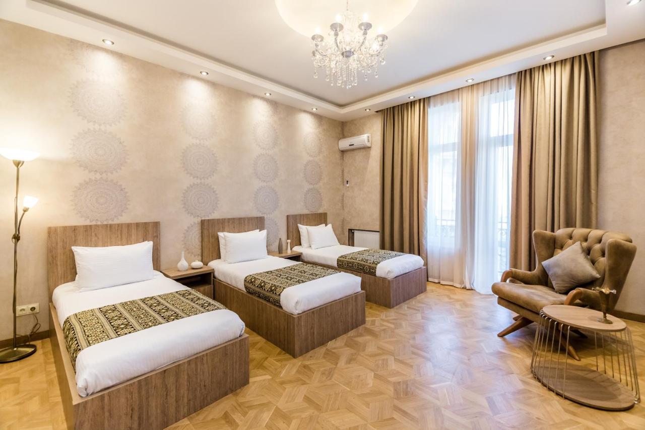 Dat Exx Apartments On Marjanishvili Tbilisi Esterno foto