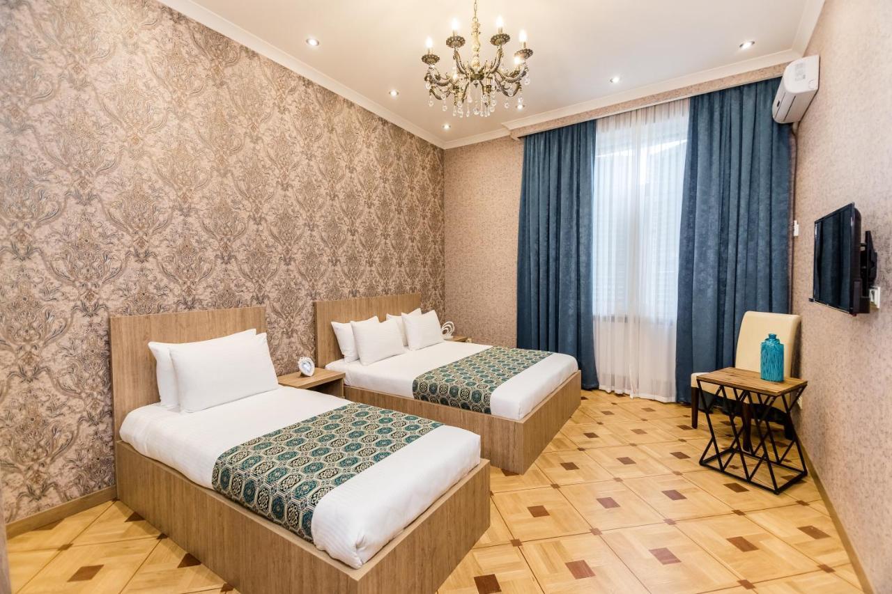 Dat Exx Apartments On Marjanishvili Tbilisi Esterno foto