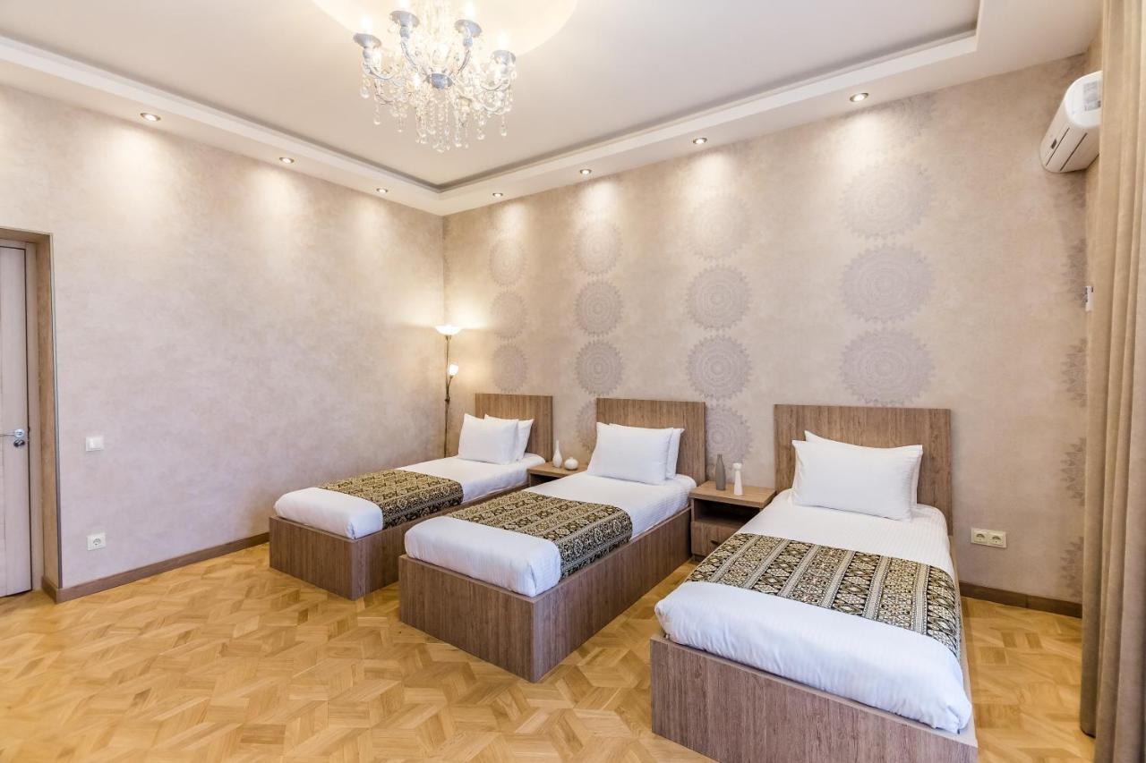 Dat Exx Apartments On Marjanishvili Tbilisi Esterno foto